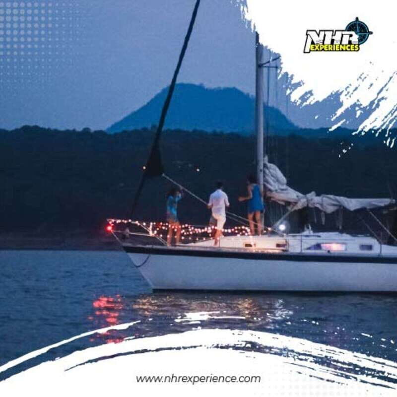 Valle de Bravo: Velero - The Boat and Crew: Pros and Cons