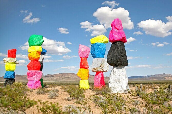 Valley of Fire, Seven Magic Mountains & Vegas Sign Tour - Transportation and Group Size