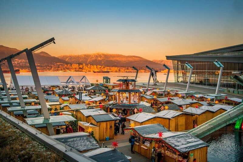 Vancouver: Christmas Lights Karaoke Trolley Tour - Authentic Experiences and Genuine Value