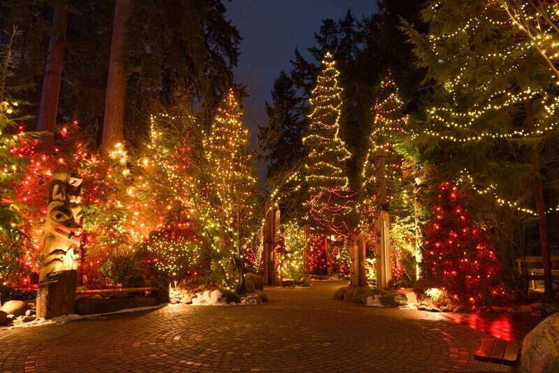 Vancouver: Christmas Lights Karaoke Trolley Tour - FAQ