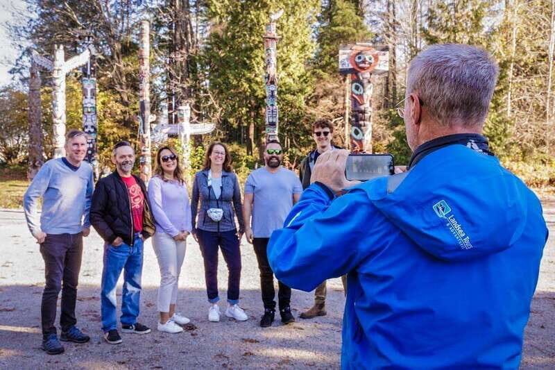 Vancouver: City+Lookout+Capilano Suspension Bridge Ticket - An Introduction to the Tour Experience