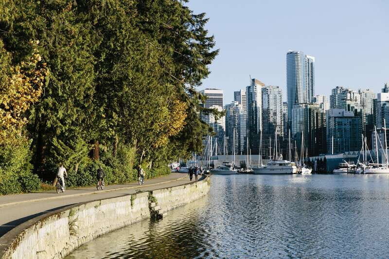 Vancouver Day Tour: Stanley Park, Capilano Suspension Bridge - Discovering Granville Island’s Vibrant Spirit