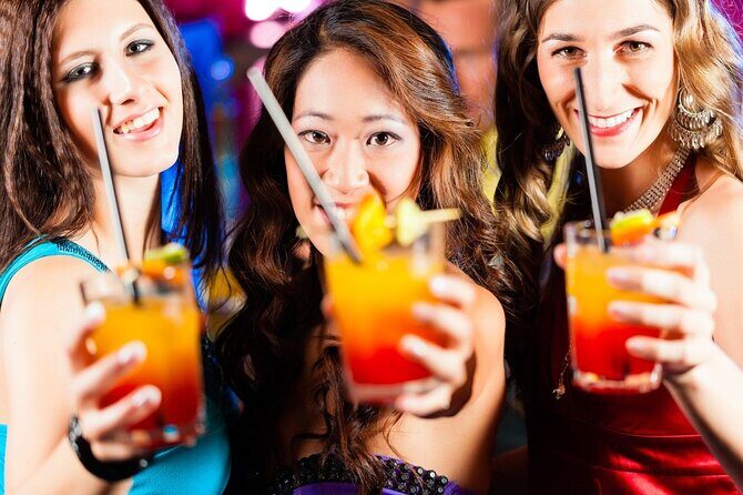 Vancouver Evening 4 Hours Tour with Night Life Attractions Private - Who Should Book This Tour?