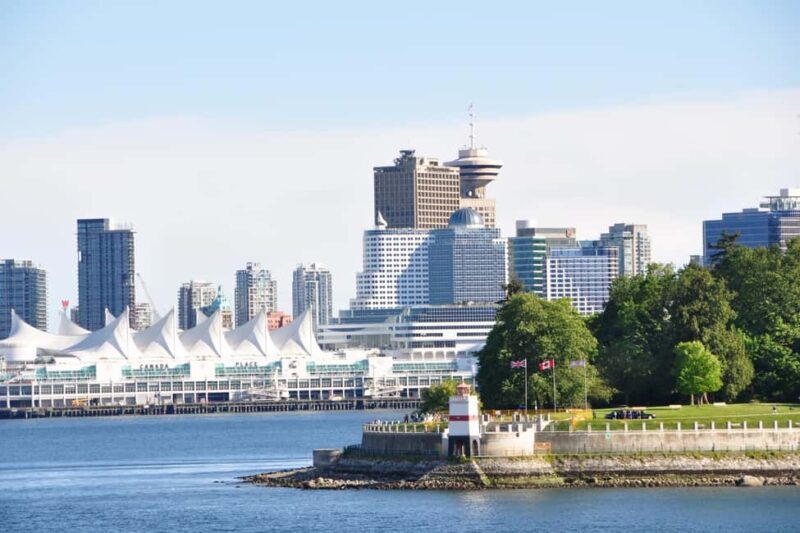 Vancouver Lookout Private Tour with Skip-the-line Tickets - Who Will Benefit Most from This Tour?
