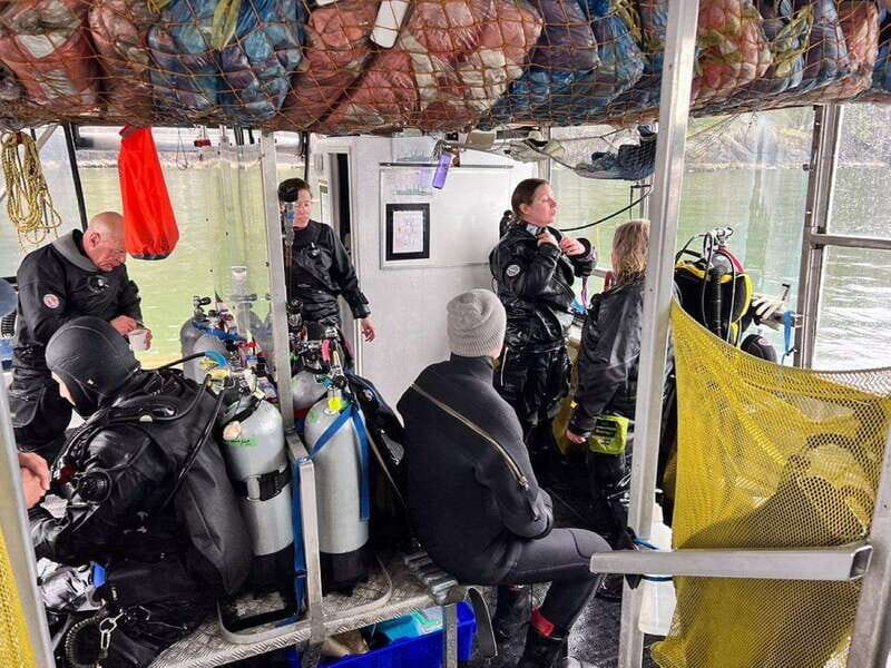 Vancouver: Scuba Dive Boat Charter - Key Points