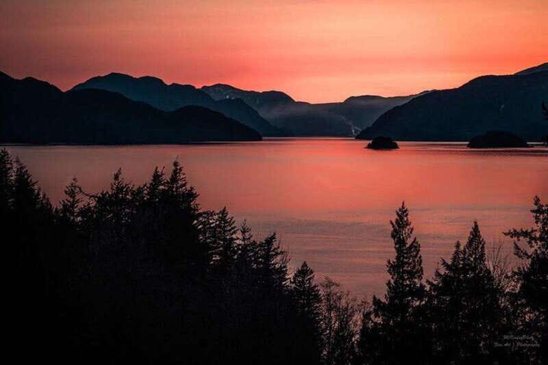 Vancouver: Sunset Boat Cruise with Complementary Bubbly - An In-Depth Look at the Sunset Boat Cruise Experience