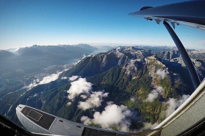 Vancouver to Seattle Scenic Seaplane Flight: One Way - The Value and Who It’s Perfect For