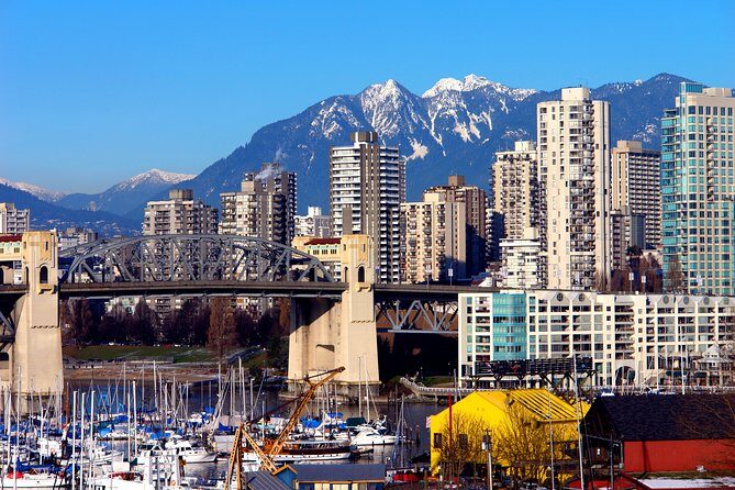 Vancouver Tour: Stanley Park, Granville Island & Capilano Bridge - An Introduction to the Tour