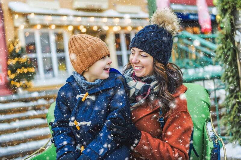 Vancouvers Festive Shoreline: A Christmas Walking Tour - The Experience and Authenticity