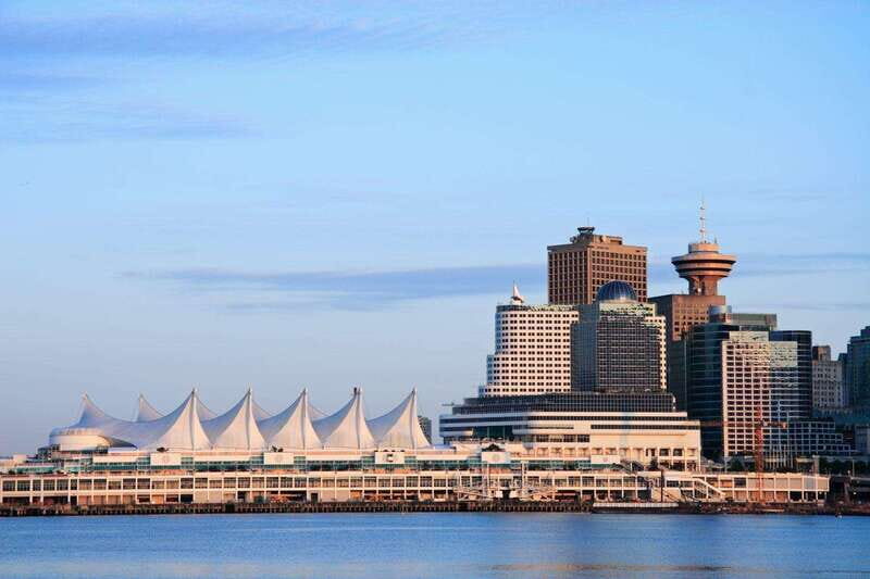 Vancouvers Seaside Romance: A Coastal City Walk - Authenticity and Experience
