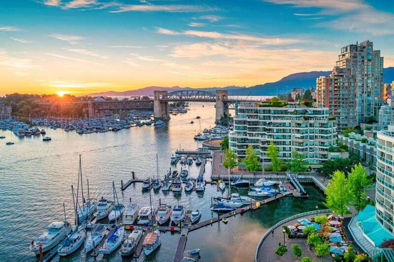 Vancouvers Seaside Romance: A Coastal City Walk - The Sum Up