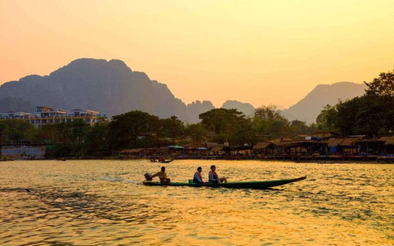 Vang Vieng: Kayaking&Cave Tubing&Trekking&Blue Lagoon 1 - Key Points