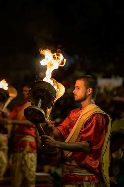 Varanasi Landmark Evening City Tour - Aarti & Boating - Who is This Tour Best For?