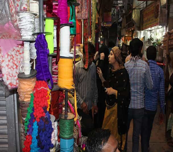 Varanasi: Private Evening Handicraft Market Tour with Dinner - A Detailed Look at the Varanasi Handicraft Market Tour