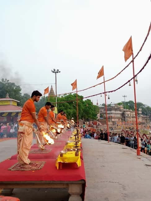Varanasi Walking Tour:- A walk through the heritage. - The Sum Up