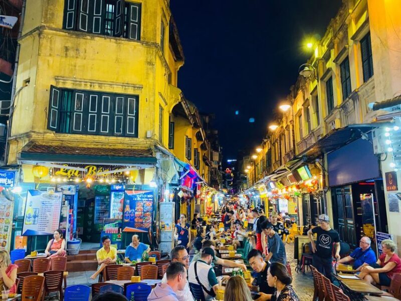 Vegan Street Food & Stories of Hanoi - Authenticity and the Guides