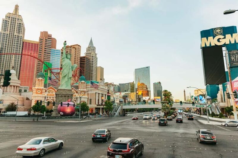 Vegas Explorer: Hop-On Hop-Off Adventure at Your Own Pace - Key Points