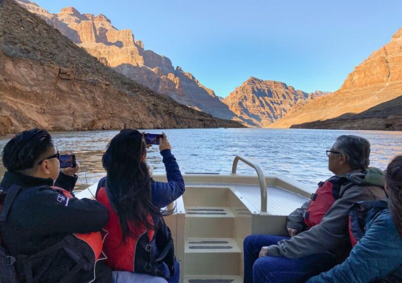 Vegas: Grand Canyon Airplane, Helicopter and Boat Tour - The Return Flight and Wrap-Up