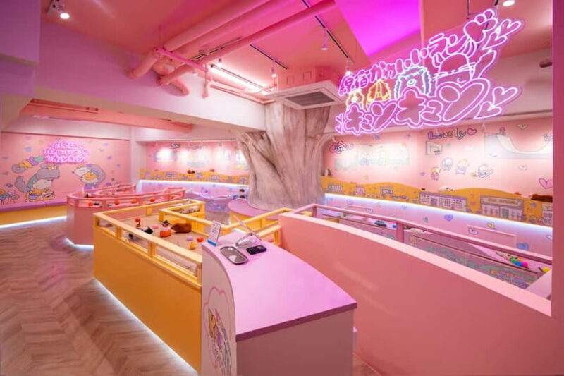 Very popular in HarajukuAnimal petting zoo - A Sweet Encounter in Harajuku: KyunKyun Petting Zoo Review