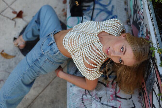 Vibrant Photoshoot with Miami Signature Backdrops - Who This Tour Is Best For