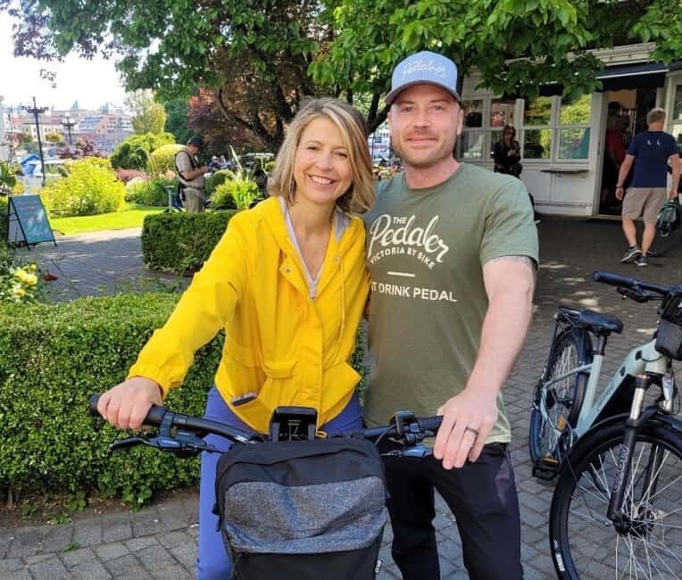 Victoria City Highlights Bike Tour - Castle Hoods & Legends - A Detailed Look at the Victoria Bike Tour Experience