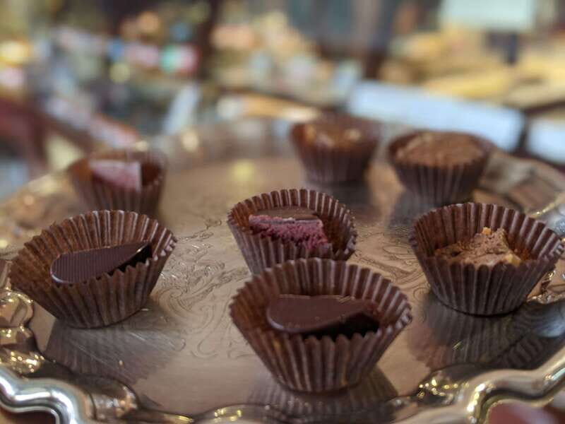 Victoria: Downtown Food and City Tour - An Introduction to the Victoria Downtown Food and City Tour