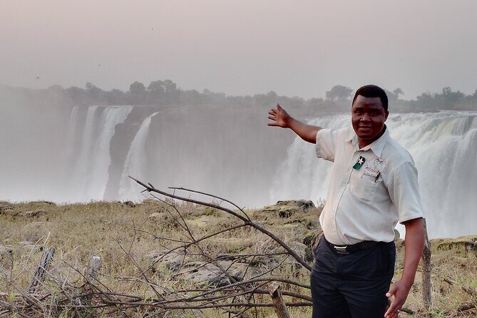 Victoria Falls Airport Pvt Transfers, Sundowner Cruise & Tour of the Falls Combo - The Sundowner Cruise: An African Sunset with Elephants and Drinks