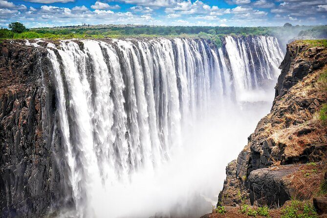 Victoria Falls Cross Border Guided Tour Zambia & Zimbabwe - Introduction