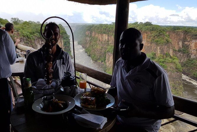 Victoria falls Day Trip in Zimbabwe from Livingstone (Zambia) - The Experience: What You Can Expect