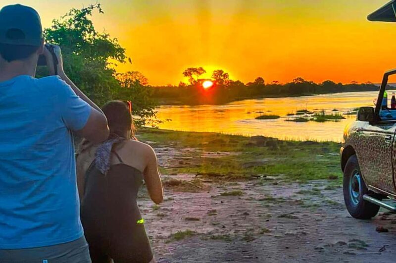 Victoria Falls: Dry Safari Game drive in National Park - FAQ
