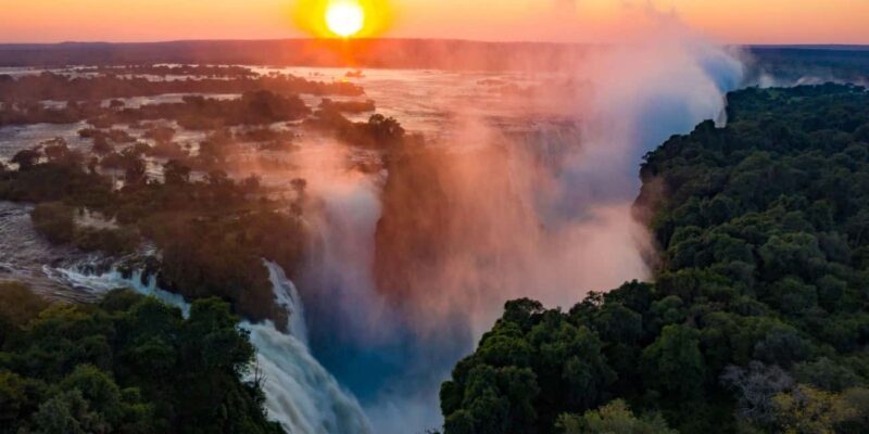 Victoria Falls: Guided Tour of the Zimbabwean Side - Exploring the Details of the Tour