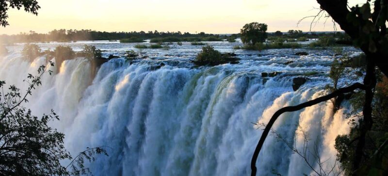 Victoria Falls Guided Tour Plus Lunch & Transport - What To Expect: The Day in Detail