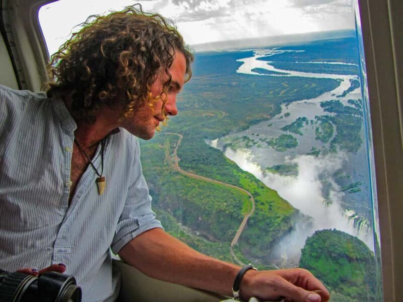 Victoria Falls: Helicopter Flight and Zambezi Dinner Cruise - Discovering the Experience in Detail