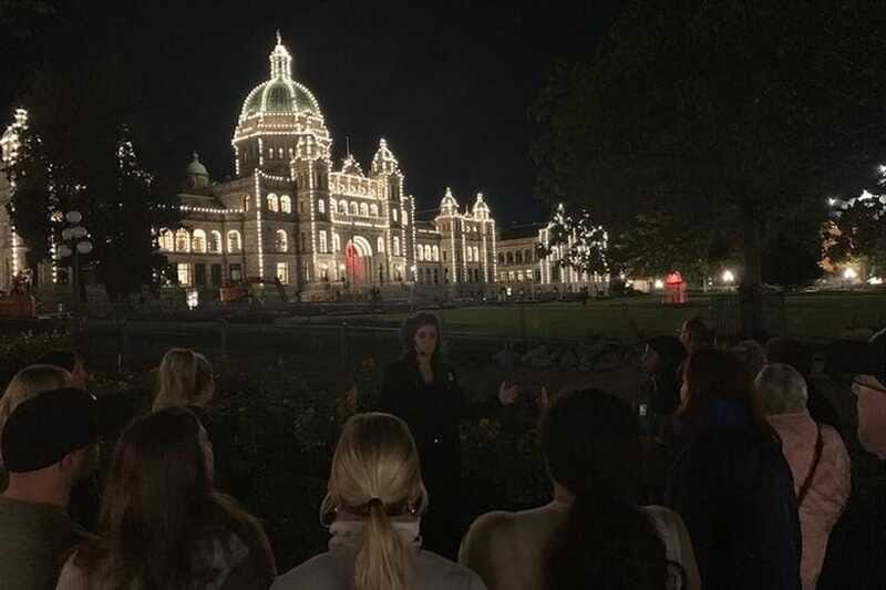 Victoria: Ghost Tour of Old Town and Bastion Square - The Experience of the Dark Streets