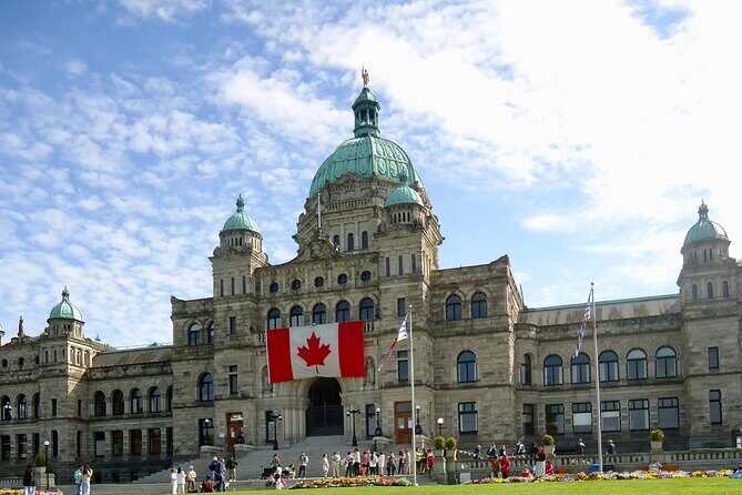 Victoria Private Tour Visiting City and Butchart Gardens - An In-Depth Look at the Victoria Private Tour
