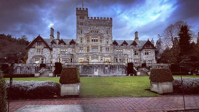 Victoria: Skywalk & Hatley Castle Private Tour - Key Points