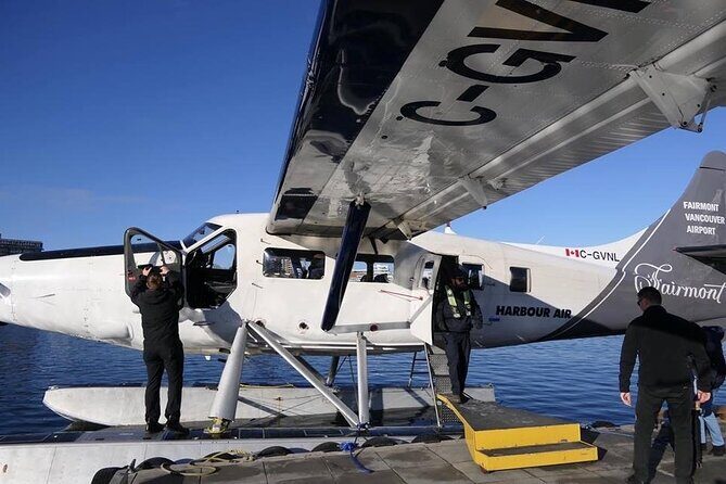 Victoria to Vancouver Scenic Seaplane Flight: One Way - A Closer Look at the Victoria to Vancouver Seaplane Flight
