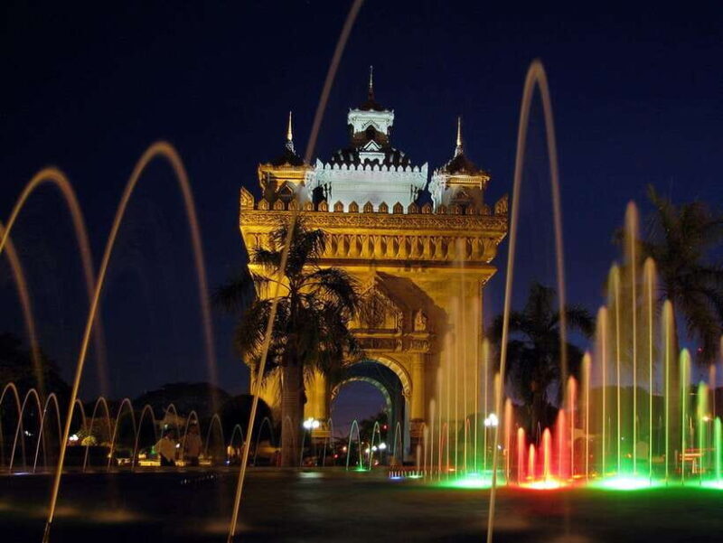 Vientiane City Highlights Tour with Buddha Park & Lunch - Discovering Vientiane: A Full-Day Tour of Temples, Landmarks, and Buddha Statues