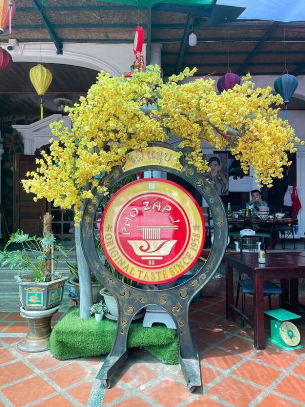 Vientiane: Cultural Tour with Buddha Park and Patuxay - FAQ