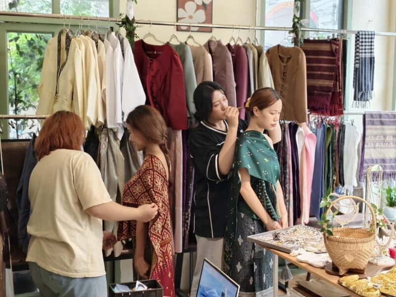 Vientiane: Traditional Lao Dress Rental and Photo Session - The Details You Need to Know