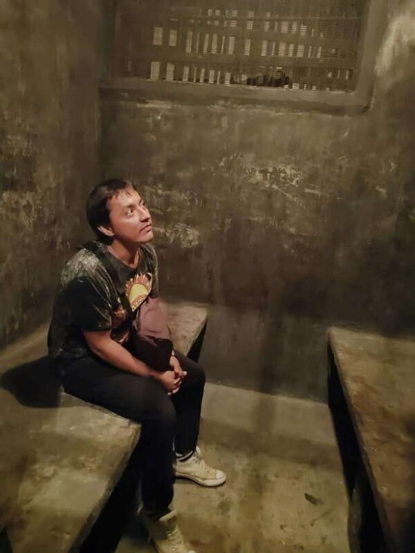 Vietnam War History Tour Through Hoa Lo Prison and Museums - An In-Depth Look at the Tour Experience