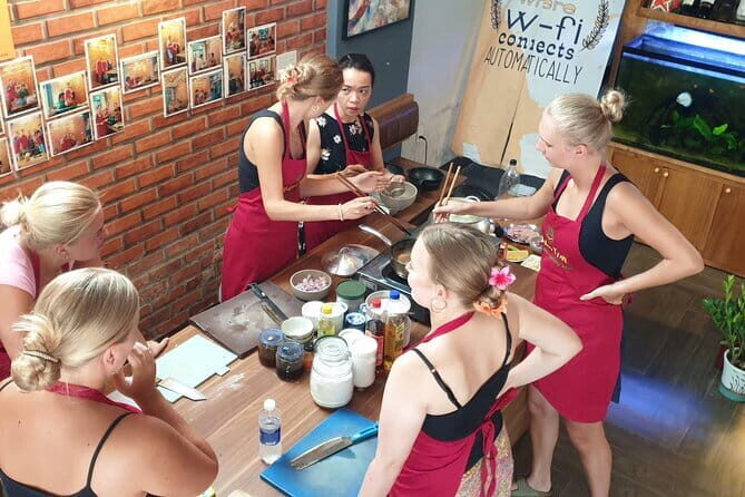 Vietnamese Cooking Class with Local Family in Hue - Key Points