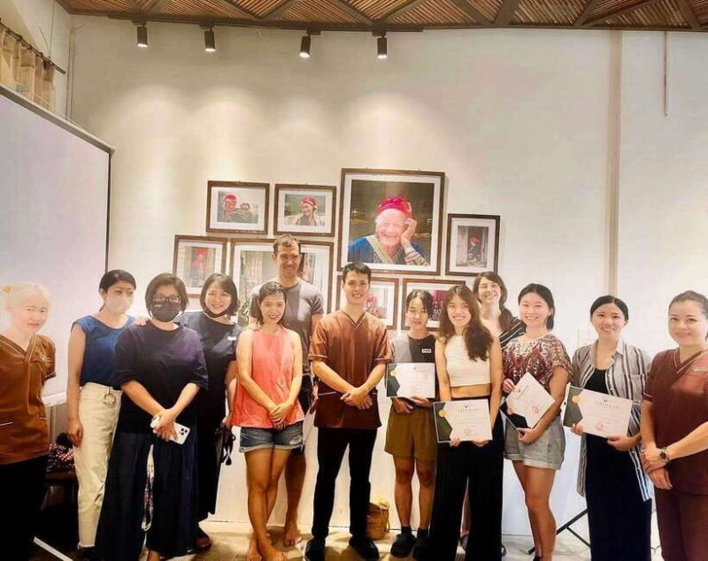 Vietnamese deep tissue neck and shoulder massage class - Vietnamese Deep Tissue Neck and Shoulder Massage Class: A Detailed Review