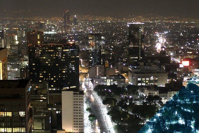 Viewpoint Torre Latino Panoramic view of Mexico City - A Closer Look at the Torre Latinoamericana Experience