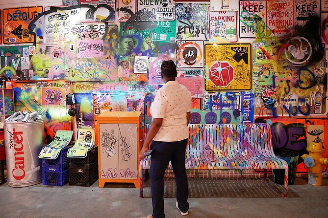 Vintage Shopping Tour of the Arts District with 100 Photos, Champagne and Lunch - Who Will Love This Tour?