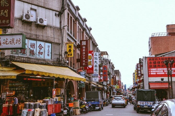 Vintage Taipei - Best of Taiwan & Sunset Walking Tour (Tip-based) - Key Points