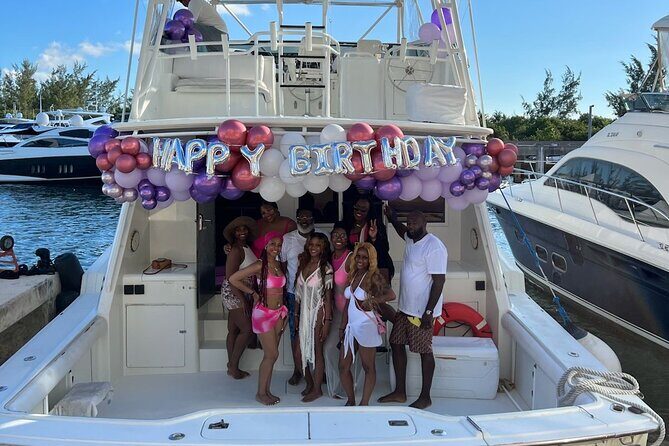 VIP Catamaran Yacht Rental in Cancun - Analyzing the Experience: What Does a Private Cancun Yacht Charter Offer?