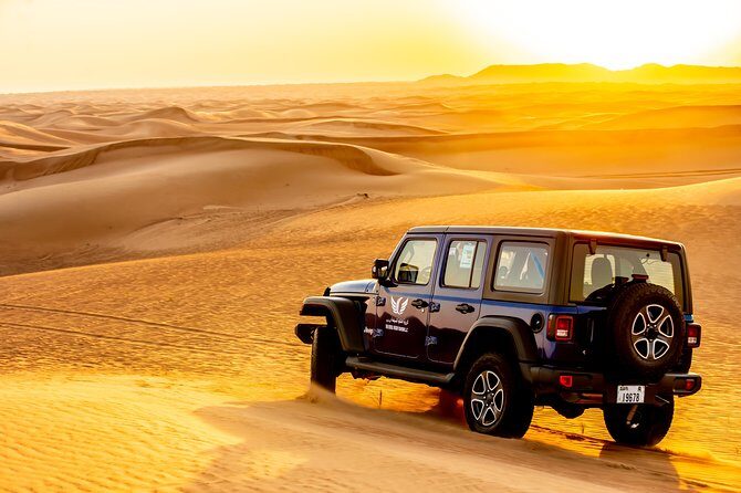 VIP Desert Safari Private & Front Area VIP Table Service - Starting Point: Seamless Pickup and Comfortable Transport
