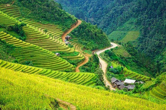 VIP LUXURY Sapa 2D1N -TRANSFER BY LUX LIMOUSINE CAR (Stay at 5* hotel) - Considering the Price