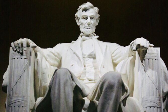 VIP Private Tour of Washington DC - War and Military Memorials